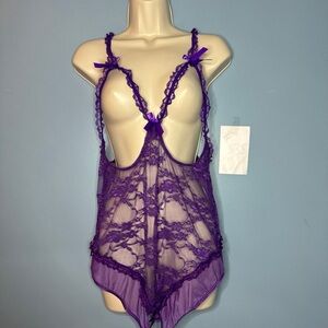 Plus size lingerie